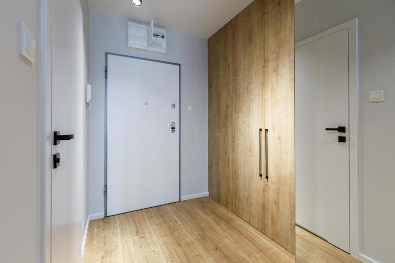 Urban Chic - Studio Apartment - Odra View&Witolda Breslavia Esterno foto
